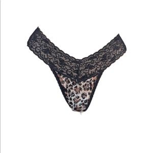 Victoria’s Secret leopard thong